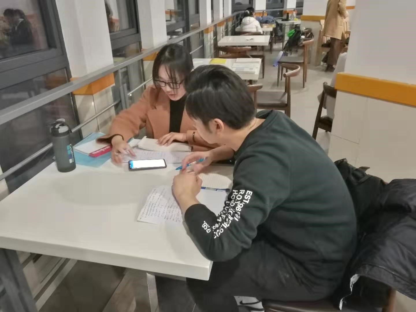 文本框: