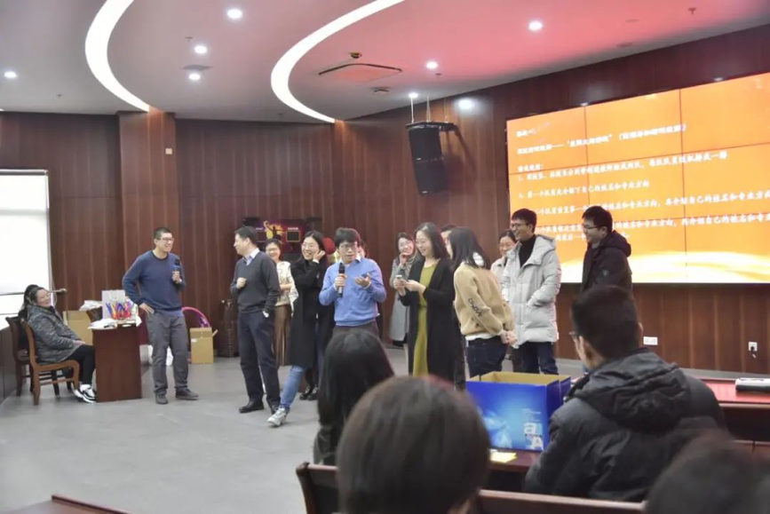https://mmbiz.qpic.cn/mmbiz_jpg/dbtSAB8S8ElQVa83wZNaI3vMsm2hcAiabgP4vhl4A997u8EShZnEx61OiafKPGgpUficdLmGhutzAcRs8zfg1qzzA/640?wx_fmt=jpeg