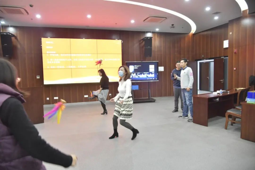 https://mmbiz.qpic.cn/mmbiz_jpg/dbtSAB8S8ElQVa83wZNaI3vMsm2hcAiab4MhRhCGQyibQh9UCTmyZzIVAmia2yAdeX7COMVHcdlDCwdOuYEWH09Sg/640?wx_fmt=jpeg